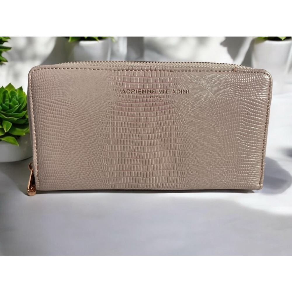 Women's Adrienne Vittadini Wallet Light Pink large long zip around multi pocket
